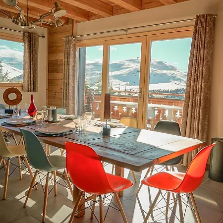 Chalet Des Arts *